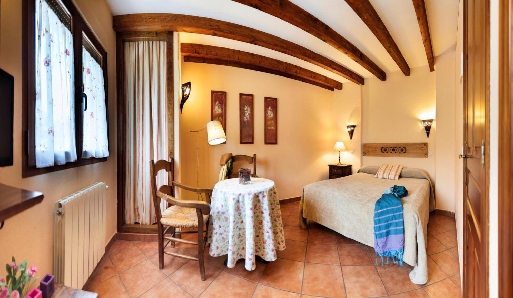 Casa Rural Fuente Del Arca Montejo Montejo de la Sierra Buitenkant foto